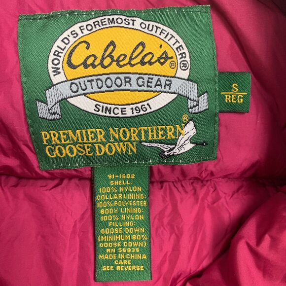 Cabelas Puffer Vest Womens S Small Bordeaux Goose Down Outdoor Snap Buttons - Picture 10 of 14